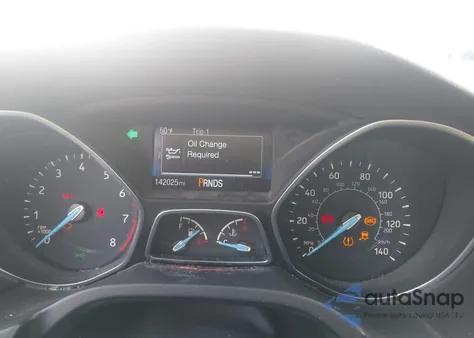 2016 Ford Focus Se z USA, uszkodzony, nr VIN 1FADP3F21GL203517